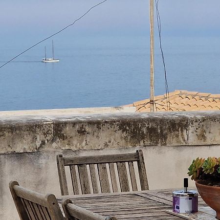 Sea-View Terrace & Bikes Moon Ortigia Holiday Home Сиракузы Экстерьер фото